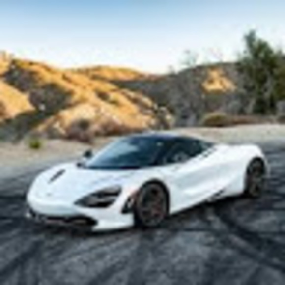 Profile Picture of Alex Knox (@knoxa1122) on Poshmark