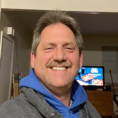 Profile Picture of Jeffrey Winn (@Jeffrey98960607) on Twitter