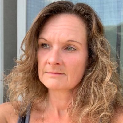 Pam Mueller - Twitter Profile Picture of Pam Mueller (@pam_i_am69) on Twitter