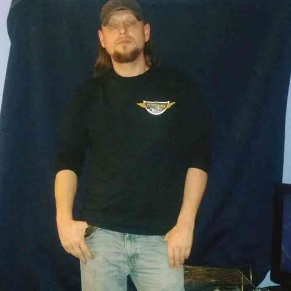 Profile Picture of Michael Newcomb (@michael_newcomb) on Poshmark