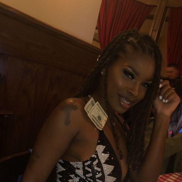 Profile Picture of Kanisha Pardlow (@mekanisha1531) on Poshmark