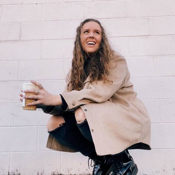 Ashley Ruppard - Poshmark Profile Picture of Ashley Ruppard (@ashley_ruppard) on Poshmark