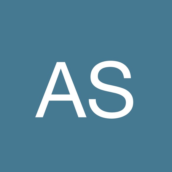 Profile Picture of Andrea Schaus (@andrea_schaus) on Poshmark