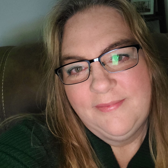 Profile Picture of Lorie Mccarley stevenson (@loriemccarle890) on Poshmark