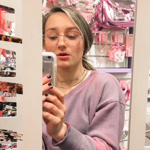 Profile Picture of Brooke Wyatt (@brookewyattt) on Poshmark