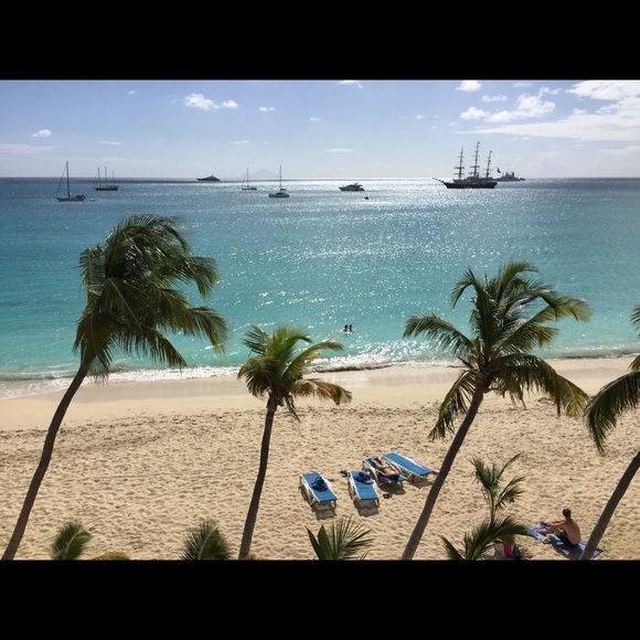 Profile Picture of Kira Tanghe (@kira_tanghe) on Poshmark