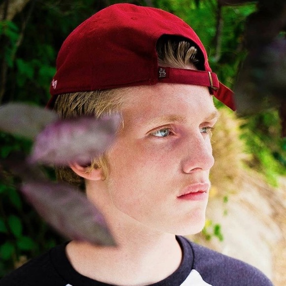 Profile Picture of Zachary Brookens (@zpb3_0) on Poshmark