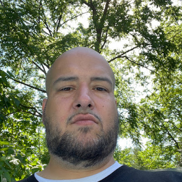 Profile Picture of Peter Serrano (@peterserrano126) on Poshmark