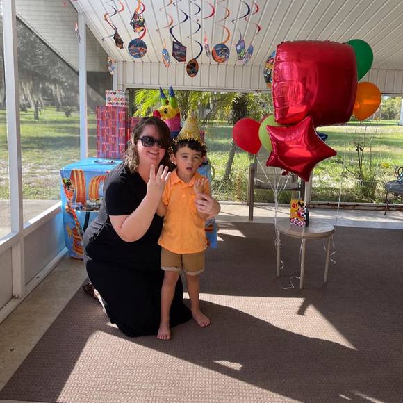 Profile Picture of Sarah Tomas (@sarahtomas) on Poshmark