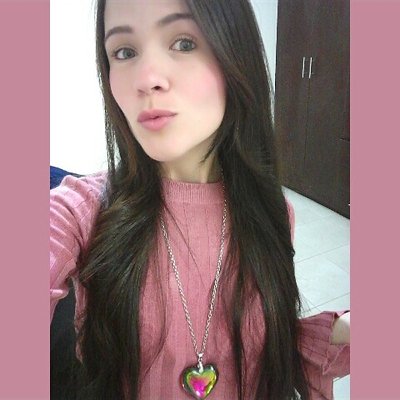 Profile Picture of Adriana Quintana (@AdrianaQ17) on Twitter