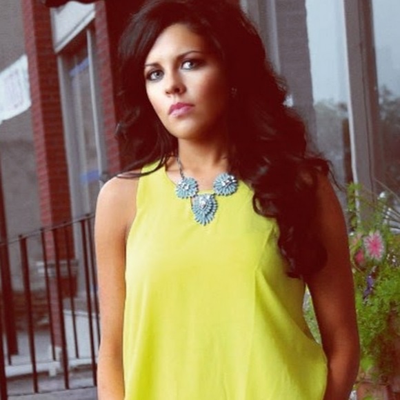 Profile Picture of Diana Barnes (@dianabarnes816) on Poshmark