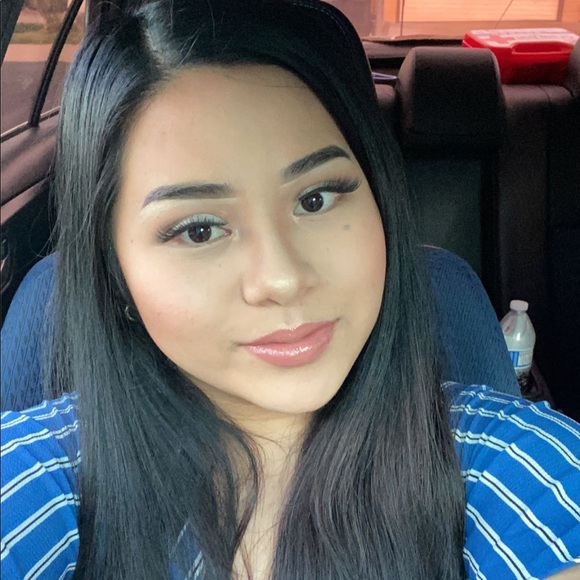 Profile Picture of Kaylene Calamayan (@kaylenecal) on Poshmark