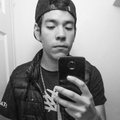 Profile Picture of Alex Olguin (@xander220) on Twitter