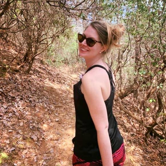 Profile Picture of Miranda Yunker (@paisley03) on Poshmark