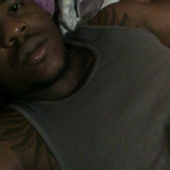 Profile Picture of Shawndrell Mathews (@ydwhoop) on Poshmark