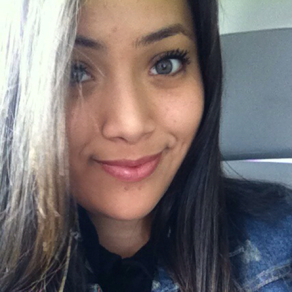 Profile Picture of Cecilia Paz (@pazceci) on Poshmark