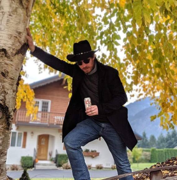 Miguel Dahlby - Poshmark Profile Picture of Miguel Dahlby (@migueldahlby) on Poshmark