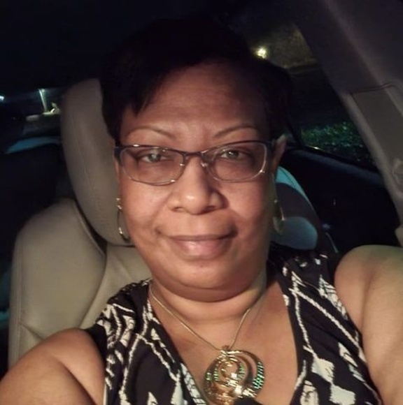 Profile Picture of Sherell Hosang (@icecreamlady_34) on Poshmark