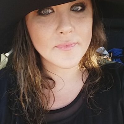 Profile Picture of Paula James (@paulajames37) on Twitter