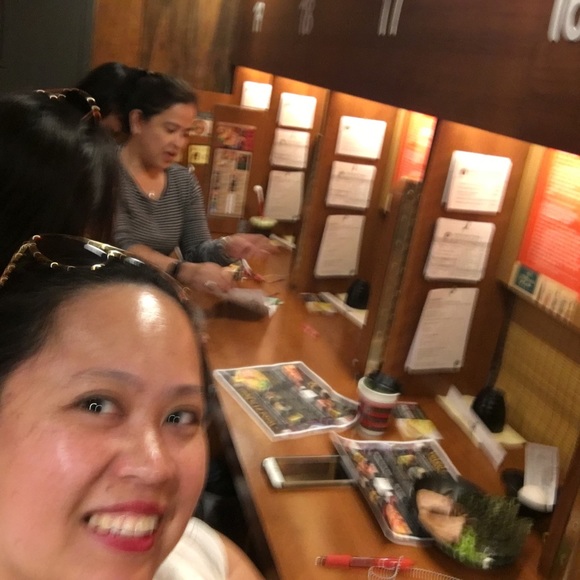 Profile Picture of Pauline Espanol (@kiasha97) on Poshmark