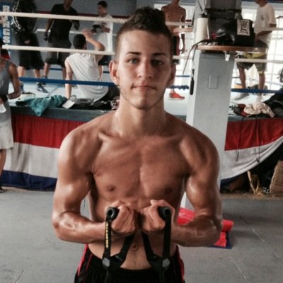 Profile Picture of Kenneth Negrón (@kenneh_YMCMB) on Twitter