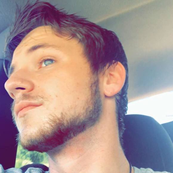 Profile Picture of Austin Tuey (@atuey113) on Poshmark