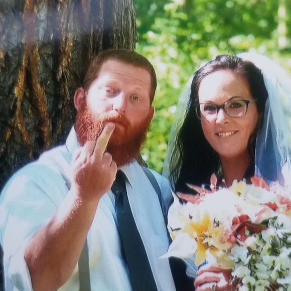 Dustin Salyer - Poshmark Profile Picture of Dustin Salyer (@dustinsalyer) on Poshmark