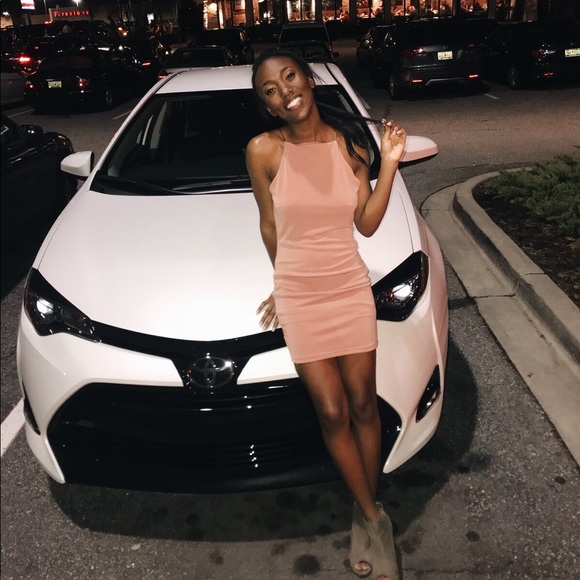 Profile Picture of Christine Whitner (@wchristine2) on Poshmark