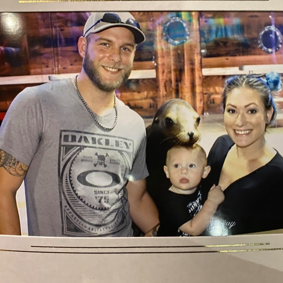 Profile Picture of Cassie Vanholtz (@cvanholtz) on Poshmark