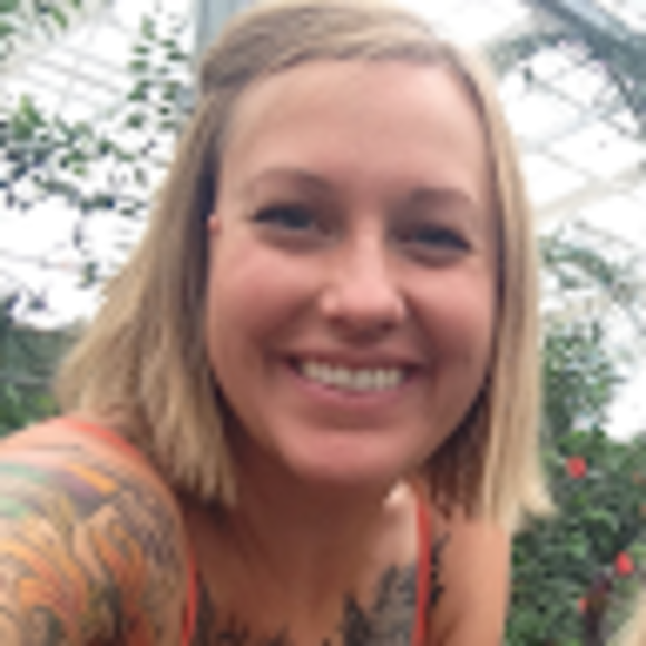 Mary Baronsky - Poshmark Profile Picture of Mary Baronsky (@marybaronsky) on Poshmark