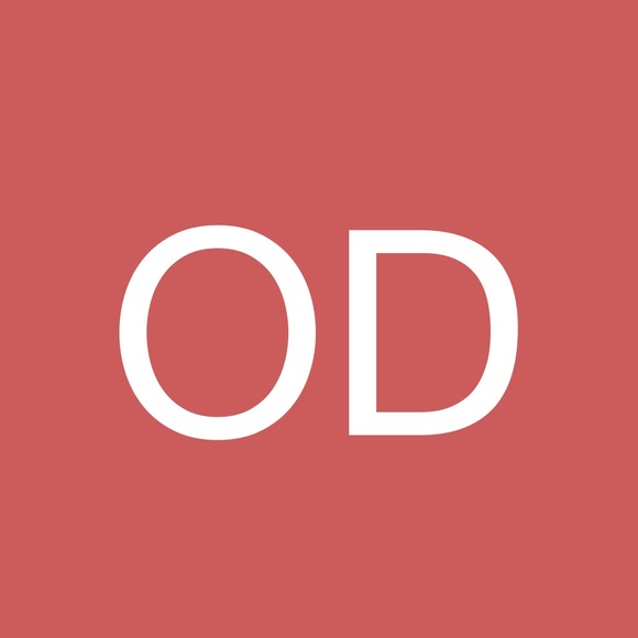 Profile Picture of Oscar Deulloa (@oscardeulloa) on Poshmark