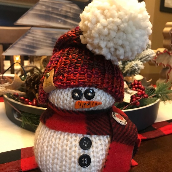 Profile Picture of Karen m Leavis (@mleavis15) on Poshmark