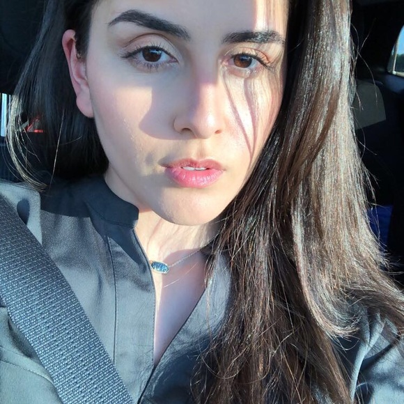 Profile Picture of Tara Gharavi (@stara78) on Poshmark