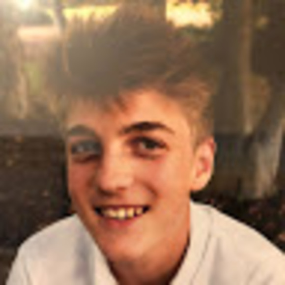 Profile Picture of Killian Shelly (@killianshelly) on Poshmark