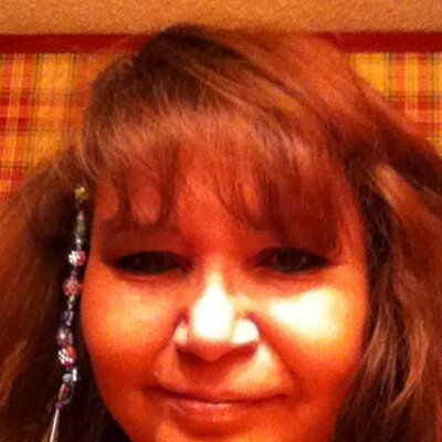 Profile Picture of Nancy Hebert (@banancy_04) on Twitter