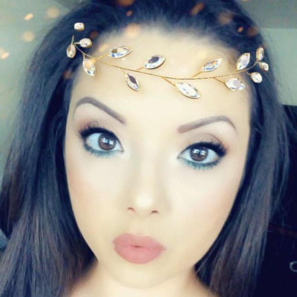 Profile Picture of Nely Lopez (@nelylopez) on Poshmark