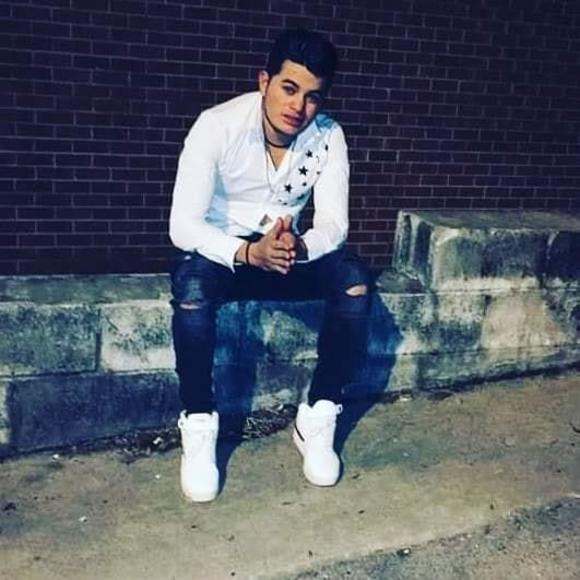 Profile Picture of William Rodriguez (@williamrodri525) on Poshmark