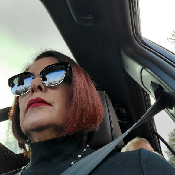 Profile Picture of Susan Sidrane (@sillabea) on Poshmark