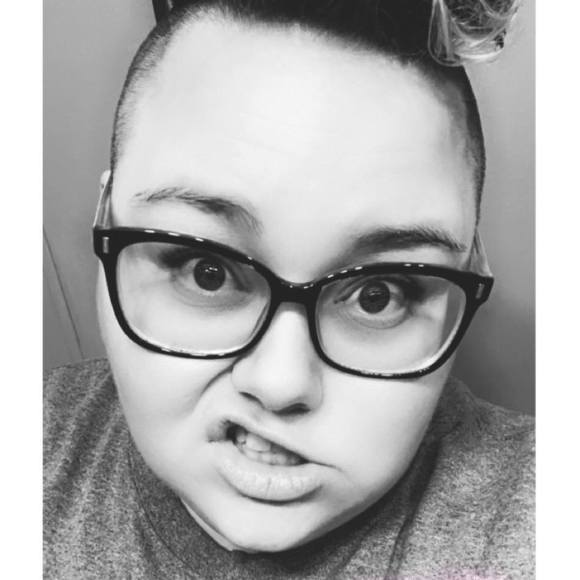 Profile Picture of Kelsey Hart (@hartk5) on Poshmark