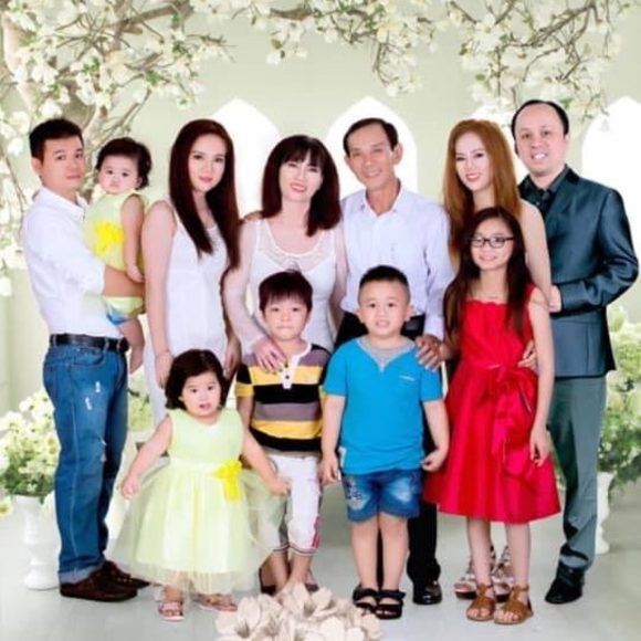 Profile Picture of Phan nguyen Nina (@tungnhu2004) on Poshmark