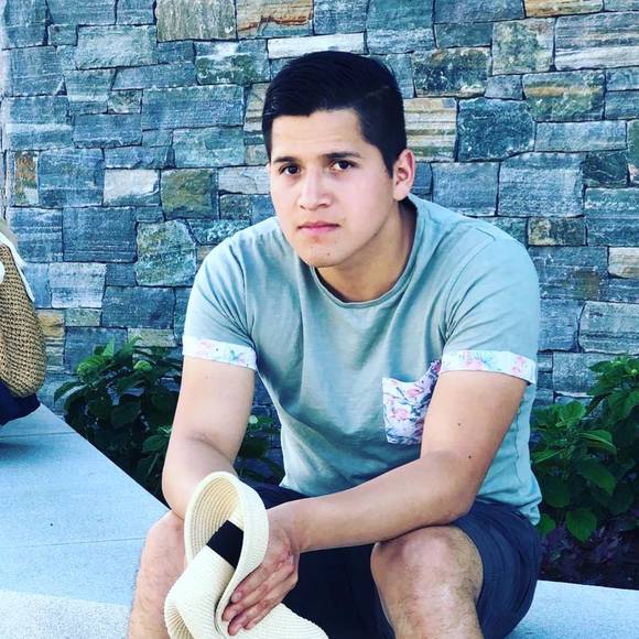 Profile Picture of Daniel Plasencia (@josueplasen99) on Poshmark