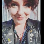 Profile Picture of Bernadette Pamplin (@undertheginfluence) on Instagram
