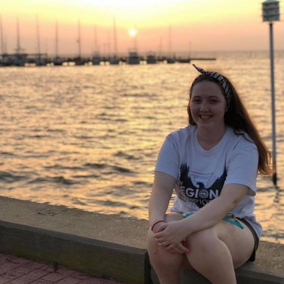 Profile Picture of Danielle Gosnell (@rose_19992009) on Poshmark