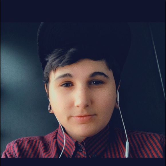 Mason Vannucci - Poshmark Profile Picture of Mason Vannucci (@mavannucci511) on Poshmark