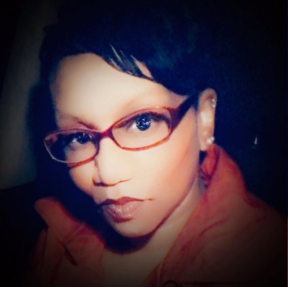 Profile Picture of April Chandler (@truthwithc) on Poshmark