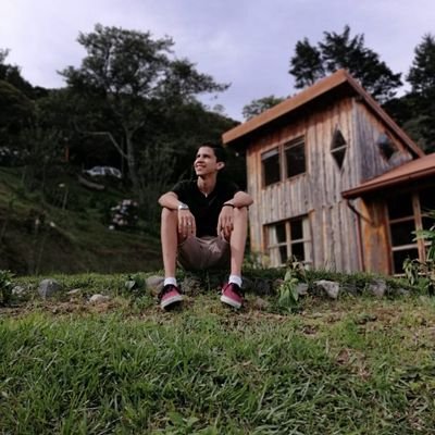 Profile Picture of Andy Quiros (@AndyQuiros9) on Twitter