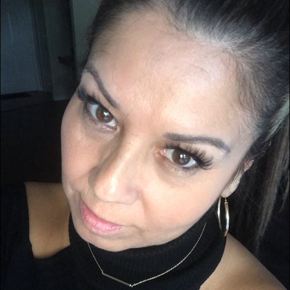 Profile Picture of Sylvia Cisneros (@sylviaci69) on Poshmark