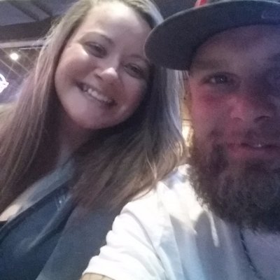 Profile Picture of Dustin Alford (@supertrucker281) on Twitter