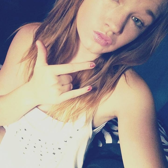 Profile Picture of Jenny Quiram (@jennyquiram) on Poshmark