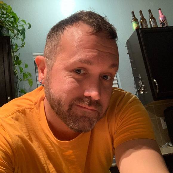 Profile Picture of Jeff Stevens (@jeffstevens391) on Poshmark